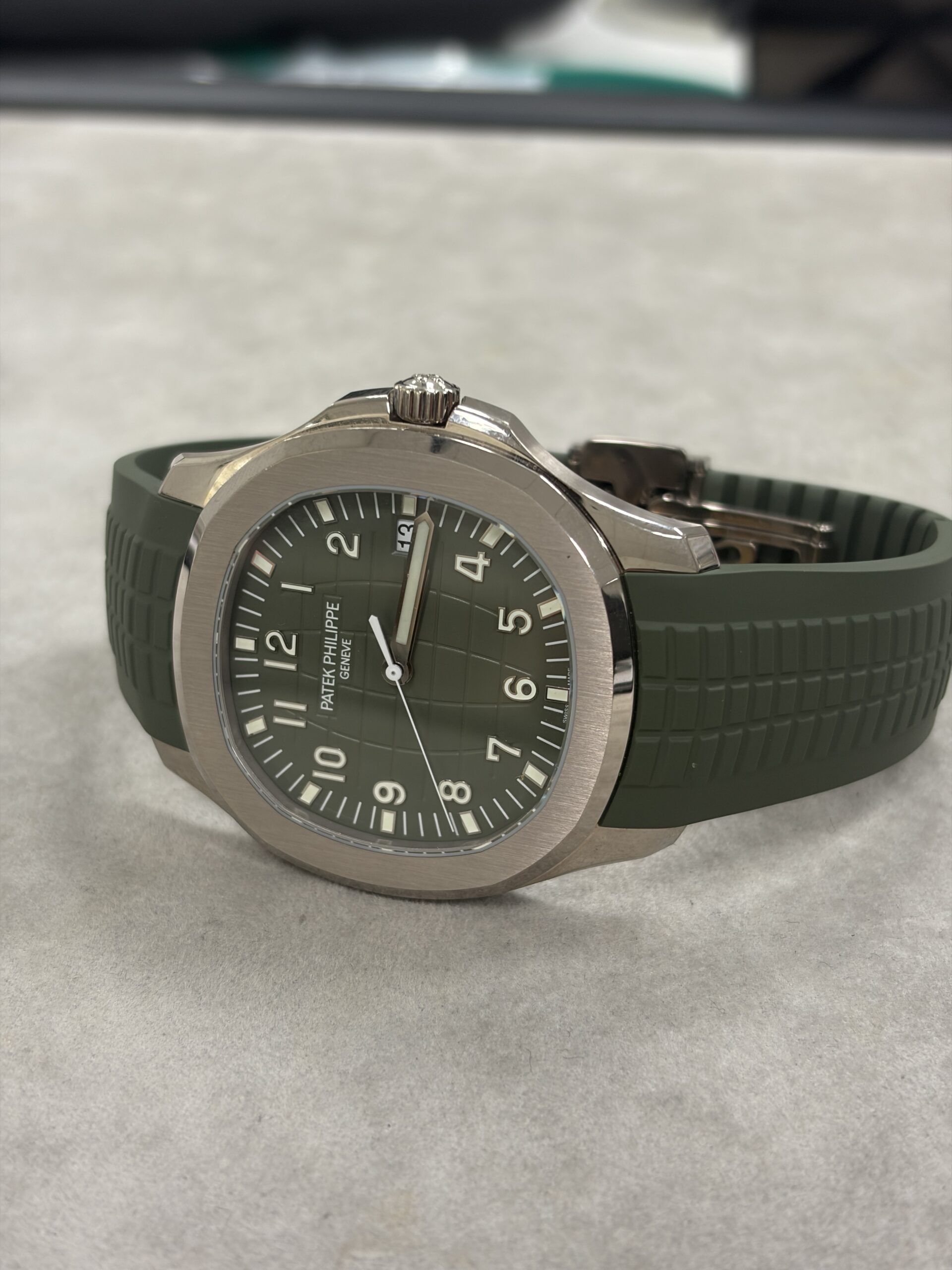 Patek Philippe Aquanaut 5168G White Gold, Green 2021