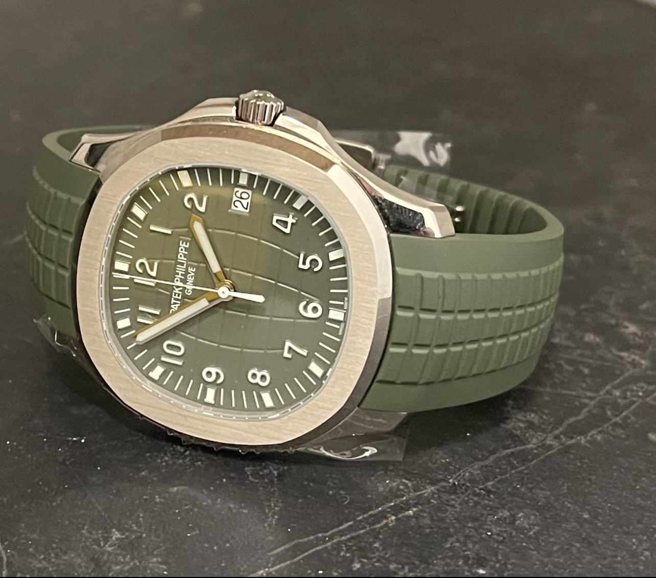 Patek Philippe Aquanaut 5168G White Gold, Green 2021