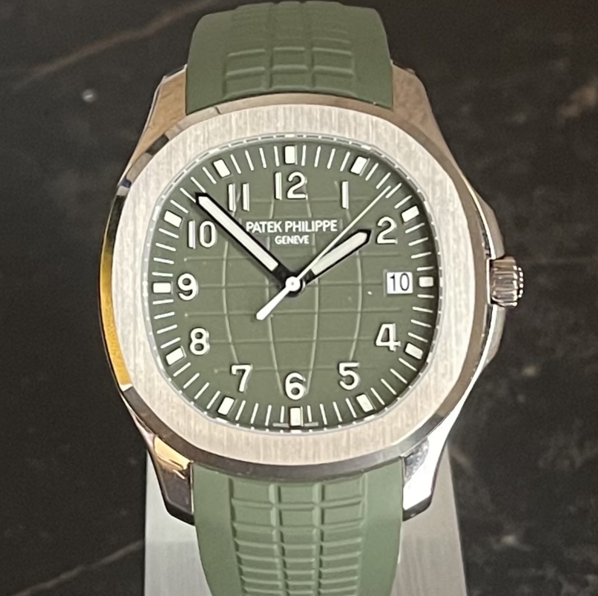 Patek Philippe Aquanaut 5168G White Gold, Green 2021