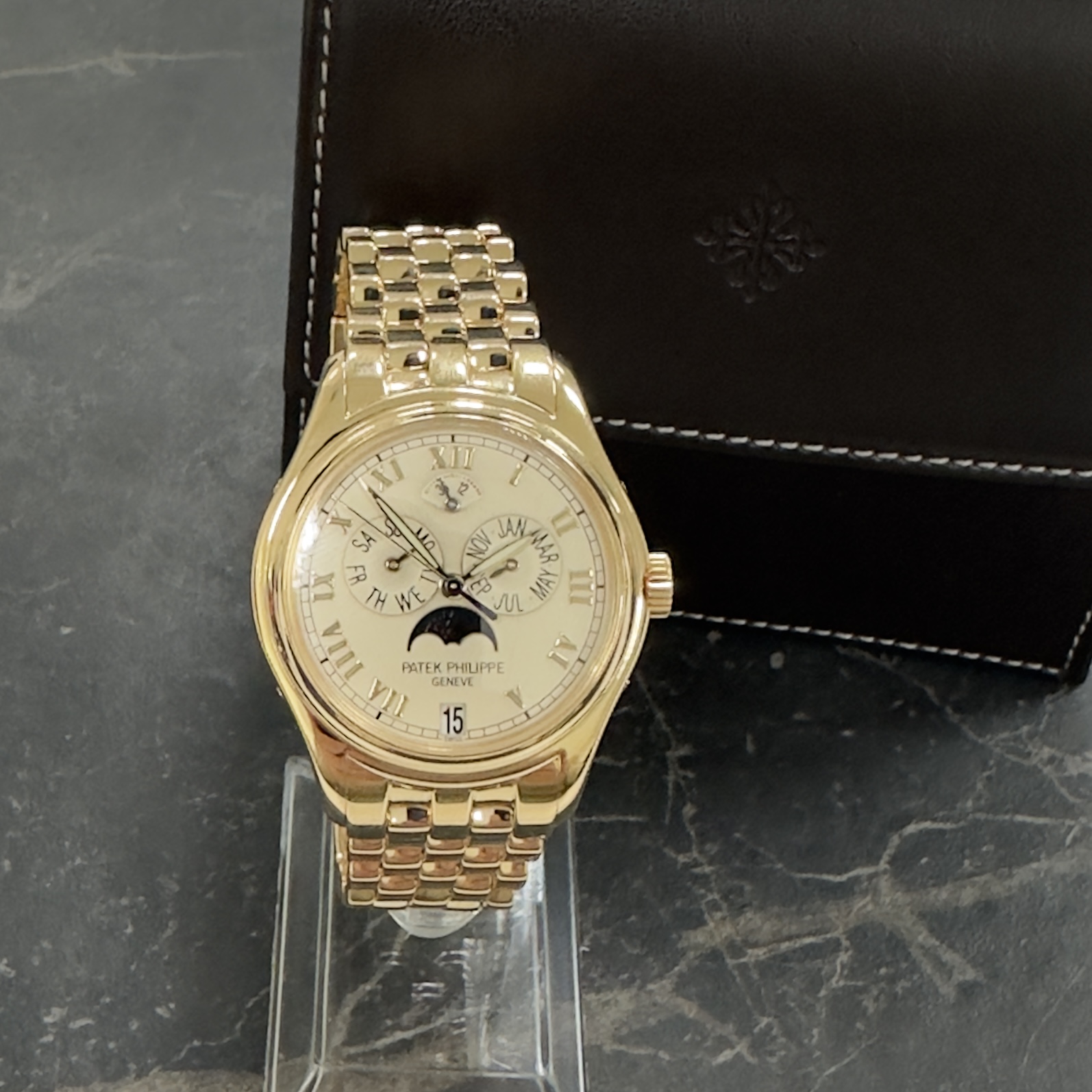 Patek Philippe Annual Calendar 5036/1J 18k Gold