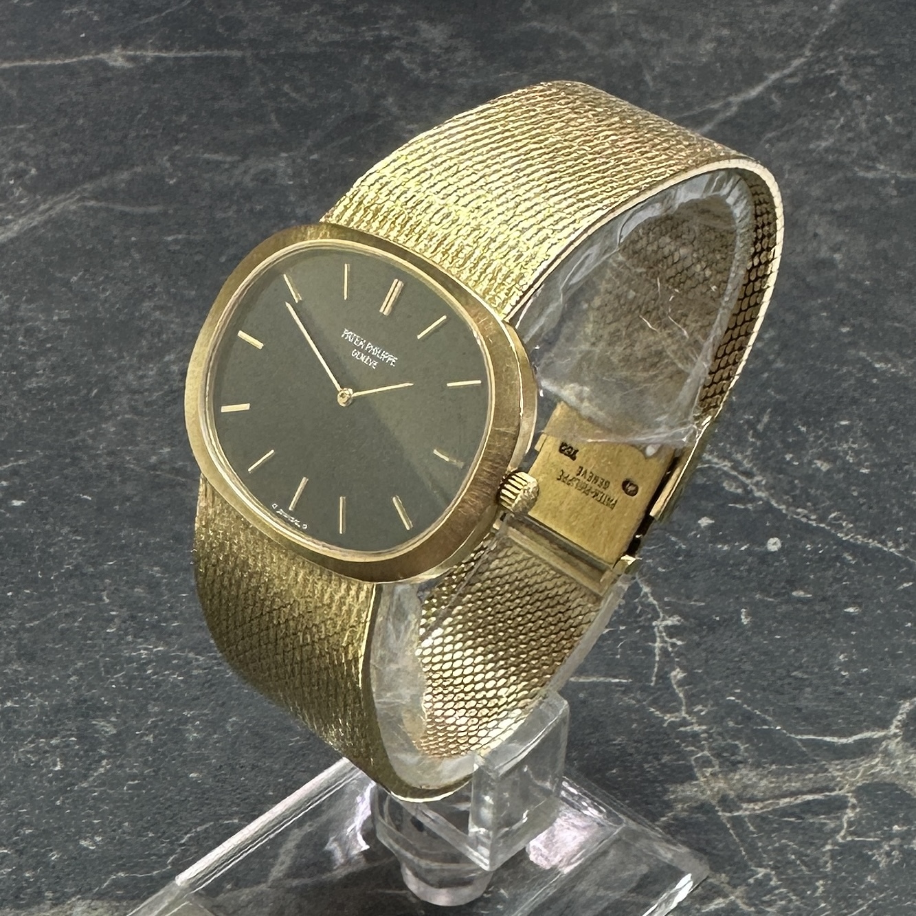 Patek Philippe Ellipse 3583 – 18k Yellow Gold – Blue Dial