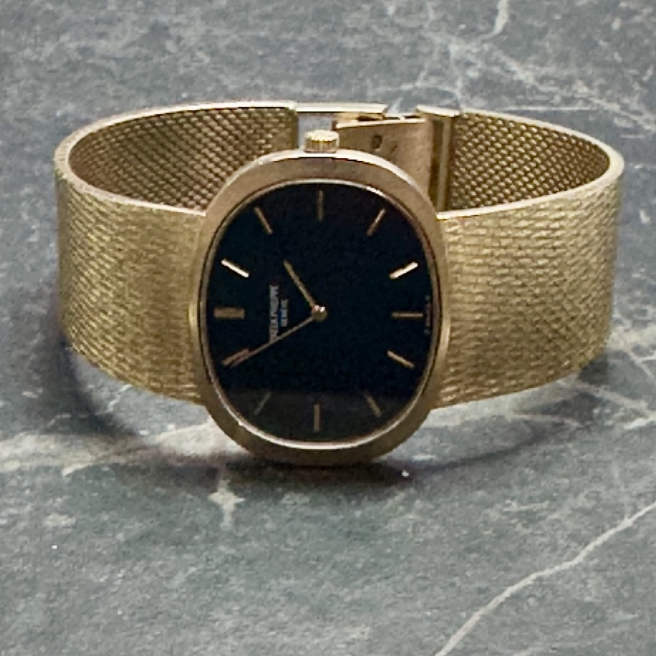 Patek Philippe Ellipse 3583 – 18k Yellow Gold – Blue Dial