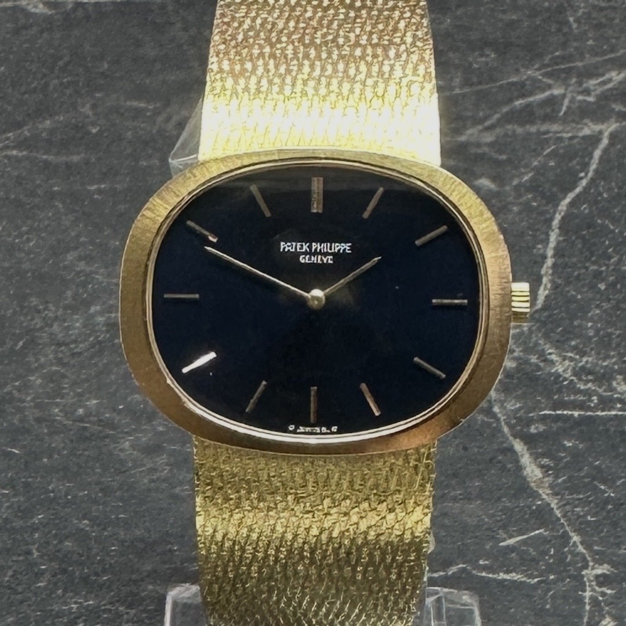 Patek Philippe Ellipse 3583 – 18k Yellow Gold – Blue Dial