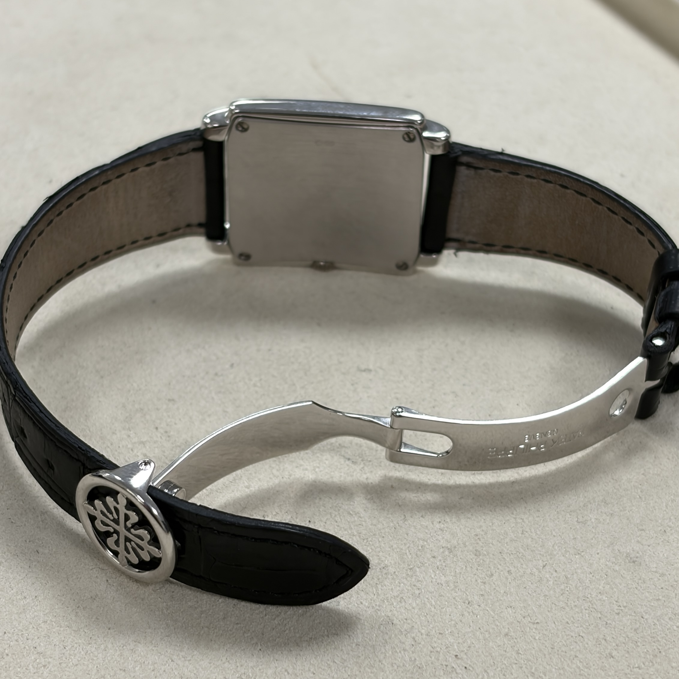 IMG_1250 Patek Philippe Gondolo 5024/G-001 18k